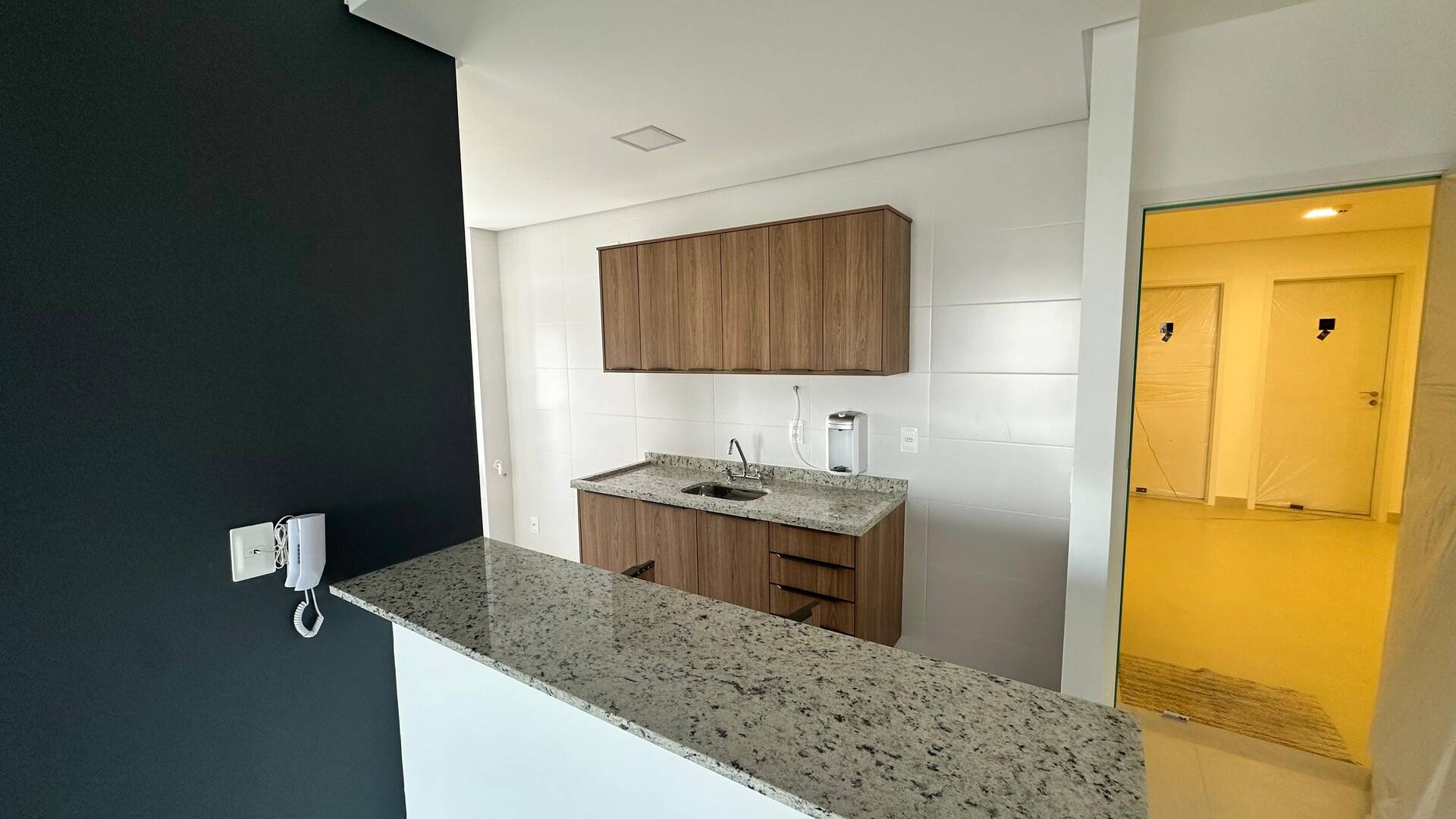 Apartamento para alugar com 2 quartos, 65m² - Foto 3