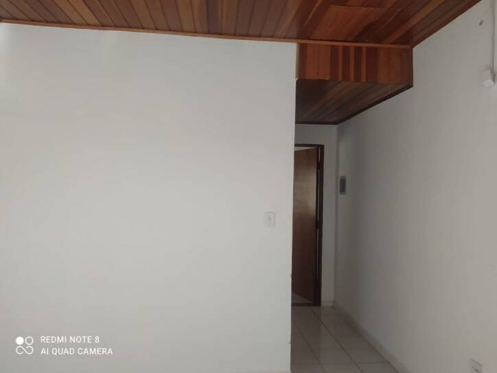 Casa à venda com 3 quartos, 125m² - Foto 1