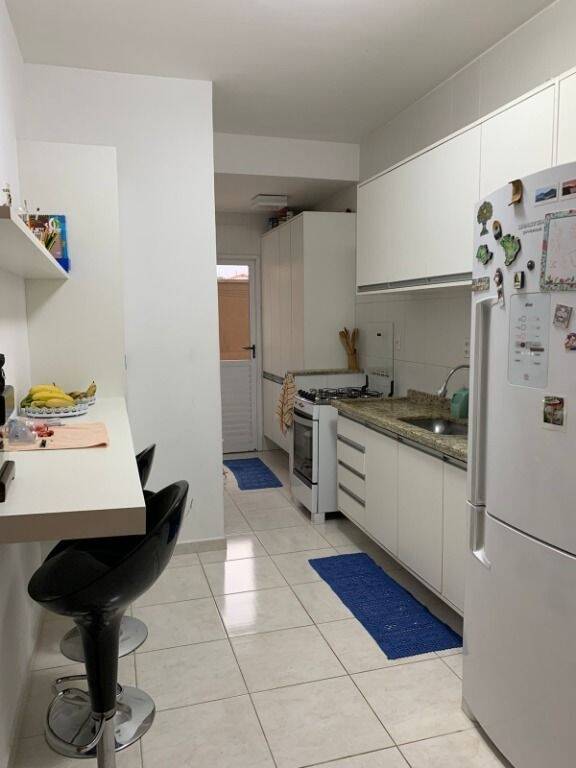 Apartamento à venda com 3 quartos, 94m² - Foto 4