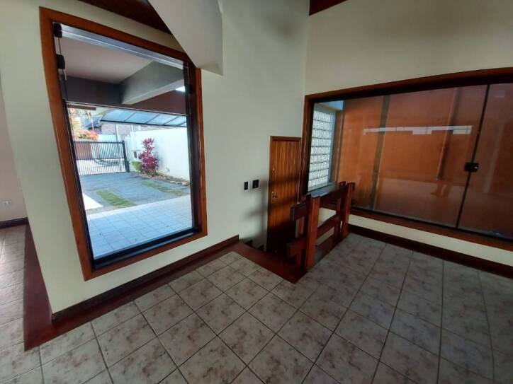 Casa à venda com 3 quartos, 400m² - Foto 8