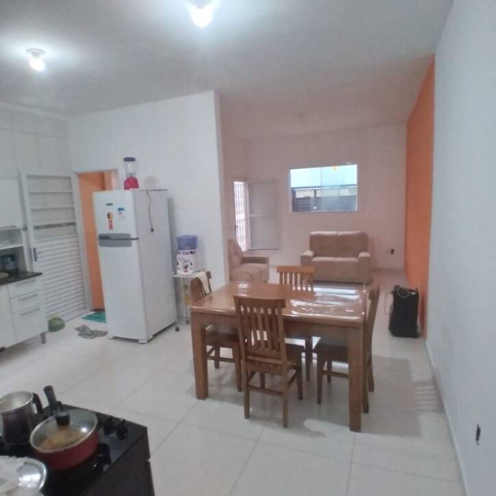 Casa à venda com 2 quartos, 70m² - Foto 13