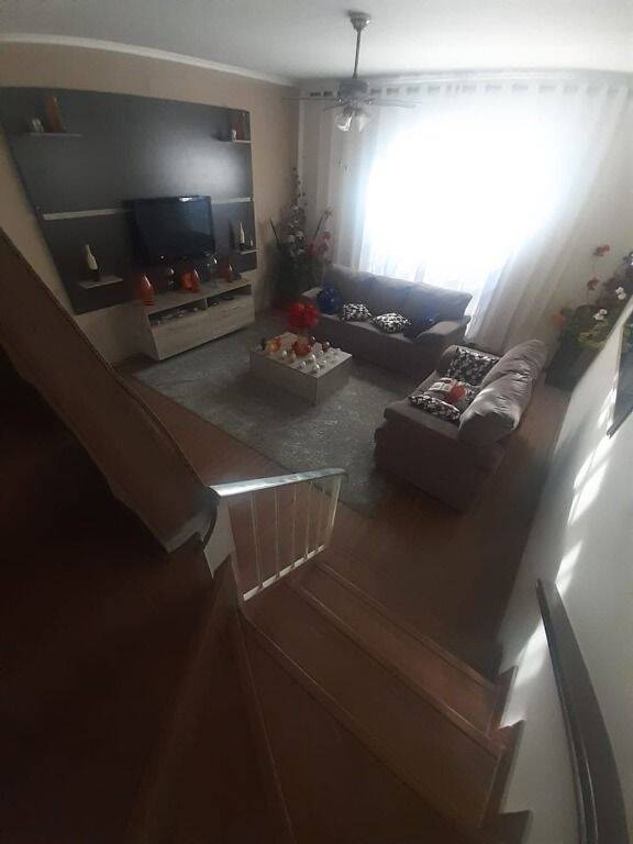 Casa à venda com 2 quartos, 150m² - Foto 1