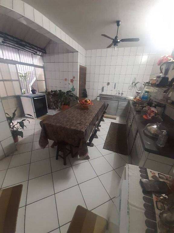 Casa à venda com 2 quartos, 150m² - Foto 7