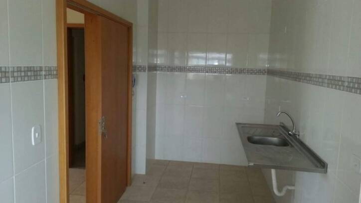 Apartamento à venda com 2 quartos, 75m² - Foto 7