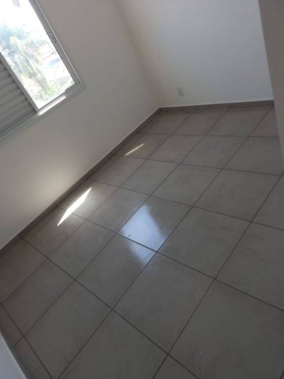 Apartamento à venda com 2 quartos, 74m² - Foto 11