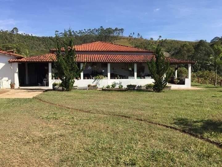 Fazenda à venda com 4 quartos, 145200m² - Foto 1