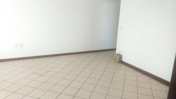 Apartamento à venda com 3 quartos, 111m² - Foto 7