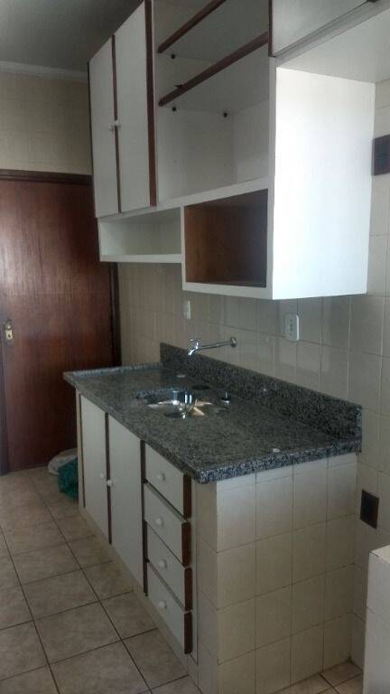 Apartamento à venda com 3 quartos, 111m² - Foto 10