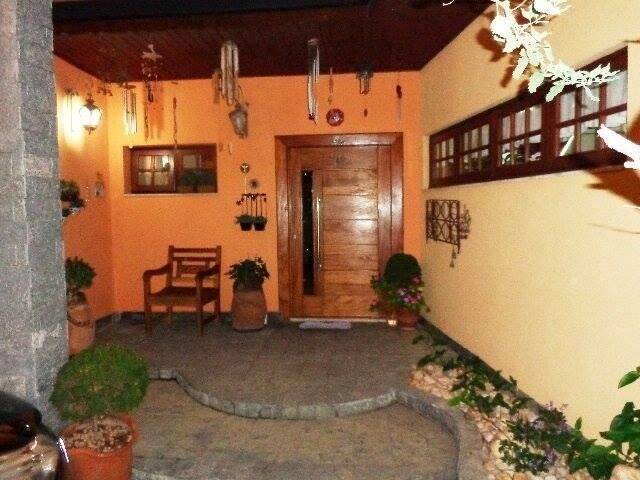 Casa à venda com 4 quartos, 280m² - Foto 2