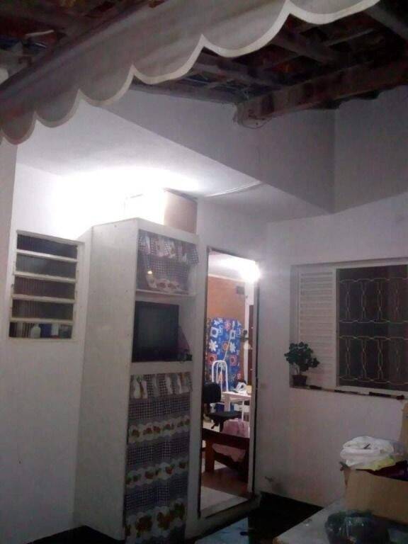 Casa à venda com 3 quartos, 100m² - Foto 14