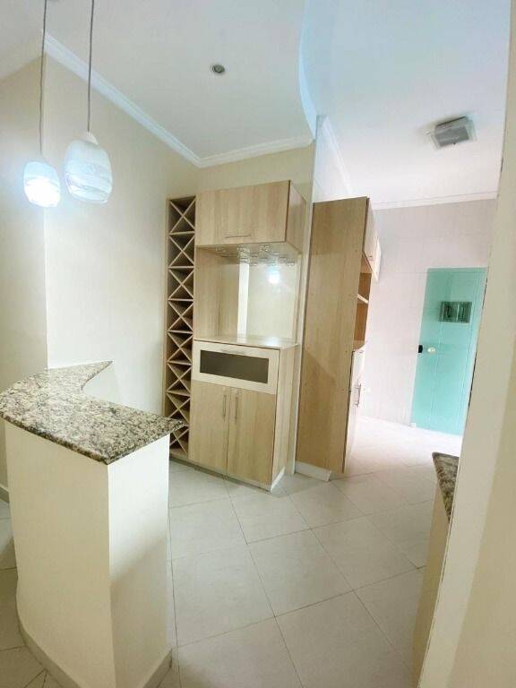 Casa à venda com 3 quartos, 250m² - Foto 6