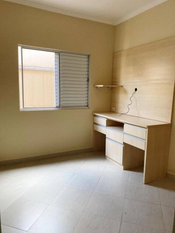 Casa à venda com 3 quartos, 250m² - Foto 11