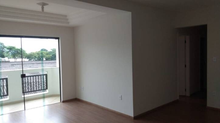 Apartamento à venda com 3 quartos, 101m² - Foto 1