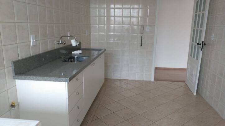 Apartamento à venda com 3 quartos, 101m² - Foto 6