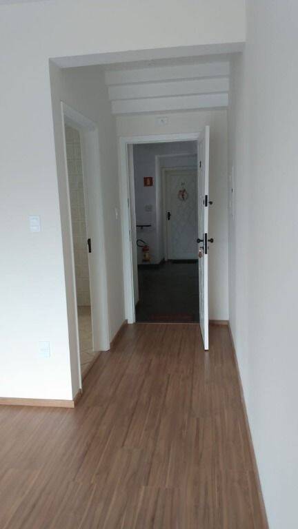 Apartamento à venda com 3 quartos, 101m² - Foto 9