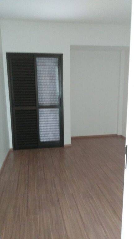 Apartamento à venda com 3 quartos, 101m² - Foto 15