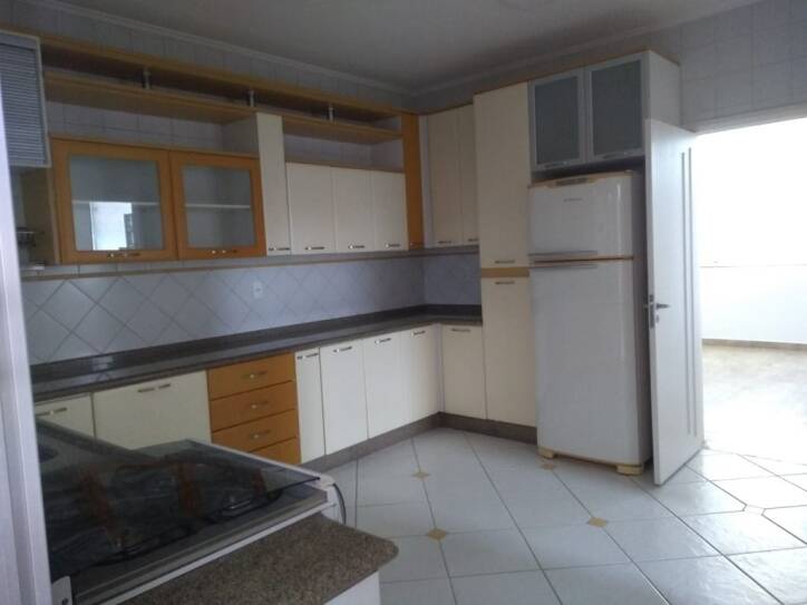 Casa à venda com 3 quartos, 150m² - Foto 7