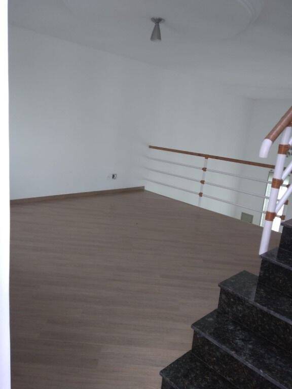 Casa à venda com 3 quartos, 150m² - Foto 9