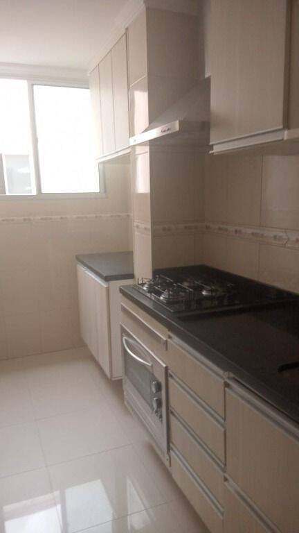 Apartamento à venda com 2 quartos, 60m² - Foto 5