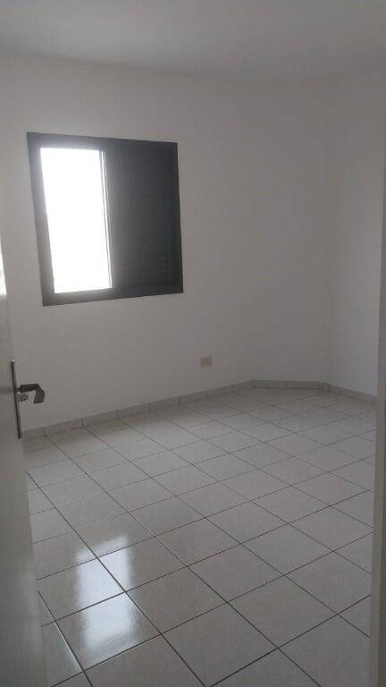 Apartamento à venda com 4 quartos, 125m² - Foto 11