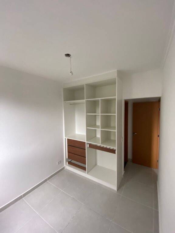 Apartamento à venda com 2 quartos, 68m² - Foto 5