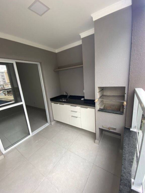 Apartamento à venda com 2 quartos, 68m² - Foto 7