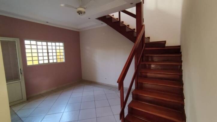 Sobrado à venda com 2 quartos, 159m² - Foto 2