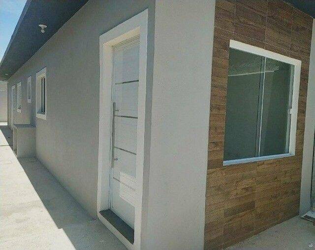 Casa à venda com 2 quartos, 61m² - Foto 2