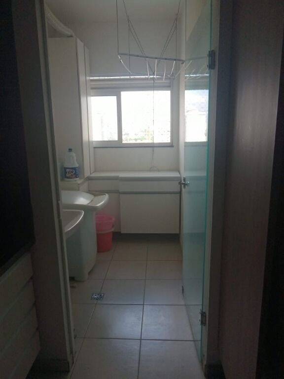 Apartamento à venda com 2 quartos, 80m² - Foto 14