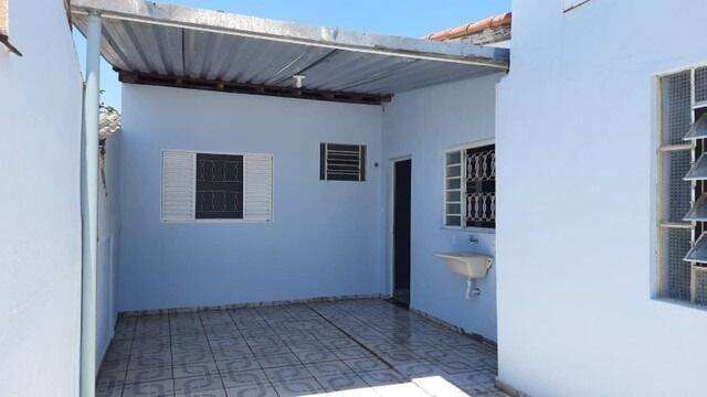 Casa à venda com 3 quartos, 160m² - Foto 2