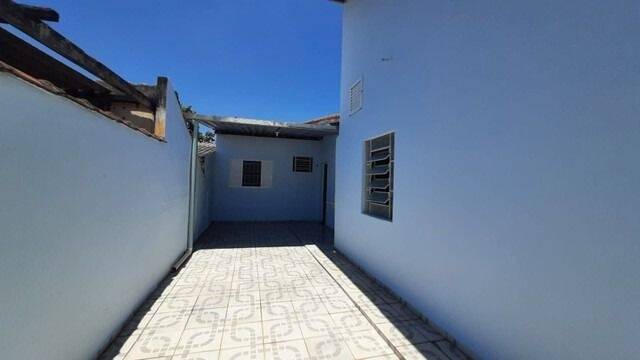 Casa à venda com 3 quartos, 160m² - Foto 4