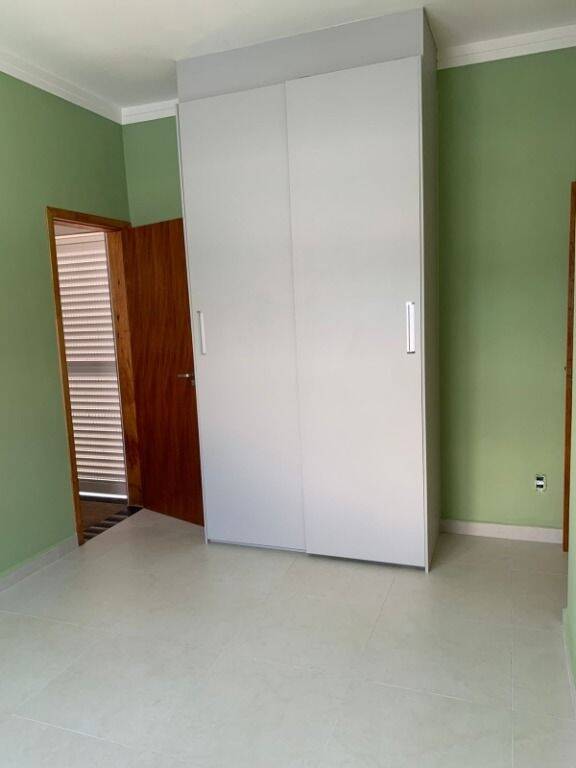 Casa à venda com 3 quartos, 300m² - Foto 13