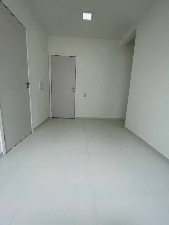 Apartamento à venda com 1 quarto, 44m² - Foto 8