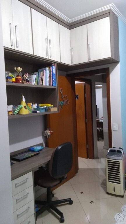 Apartamento à venda com 2 quartos, 60m² - Foto 20