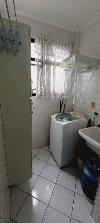 Apartamento à venda com 2 quartos, 60m² - Foto 8