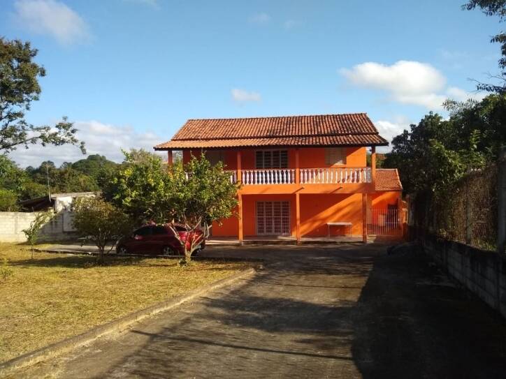 Fazenda à venda com 5 quartos, 1000m² - Foto 1