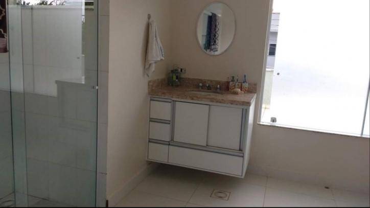 Sobrado à venda com 4 quartos, 221m² - Foto 13