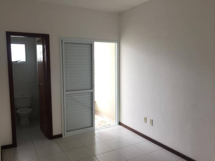 Apartamento à venda com 2 quartos, 70m² - Foto 13