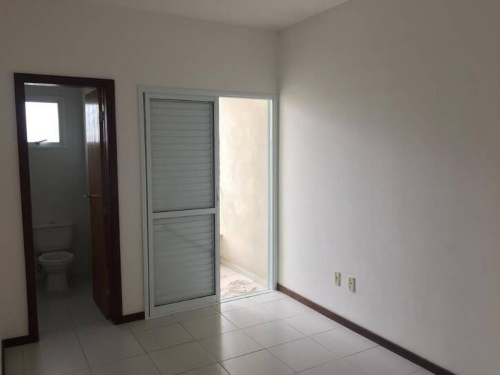 Apartamento à venda com 2 quartos, 70m² - Foto 14