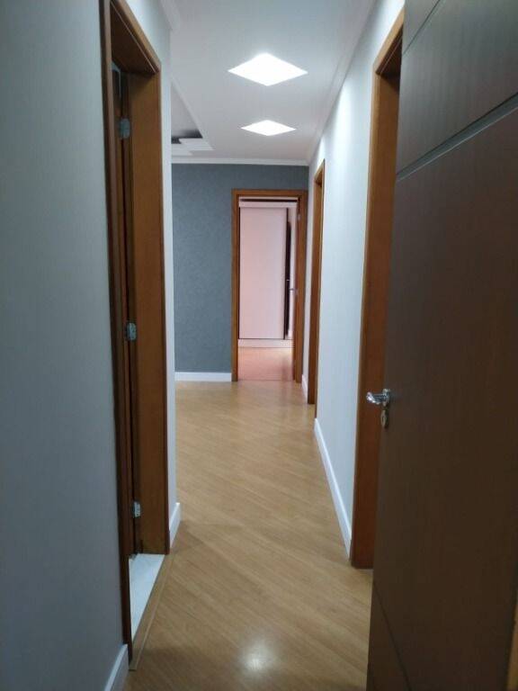 Apartamento à venda com 3 quartos, 111m² - Foto 4