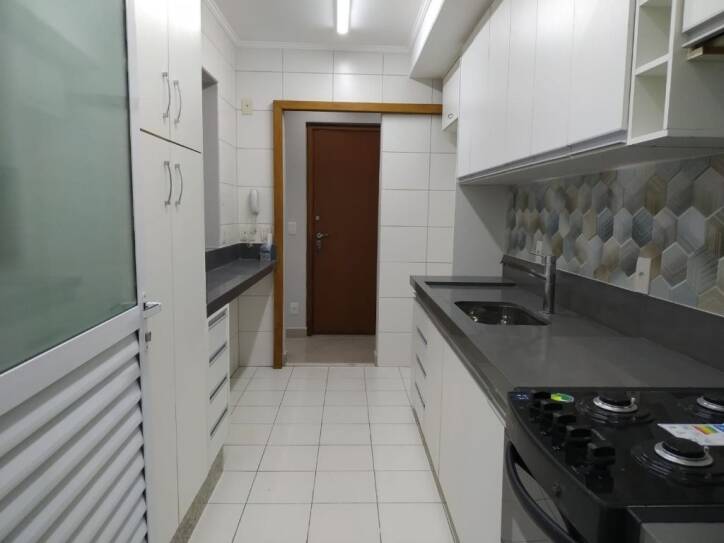 Apartamento à venda com 3 quartos, 111m² - Foto 10