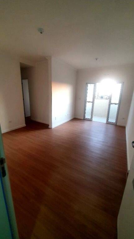 Apartamento à venda com 2 quartos, 65m² - Foto 3