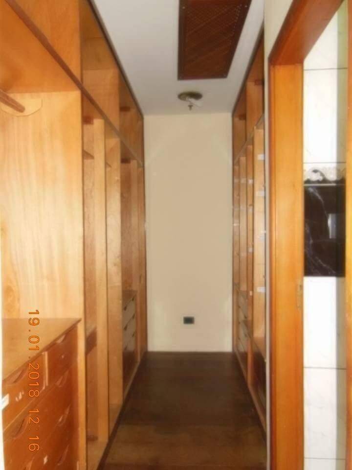 Casa à venda com 3 quartos, 400m² - Foto 26