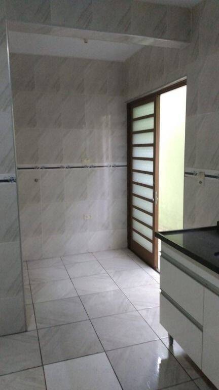 Casa à venda com 4 quartos, 240m² - Foto 11