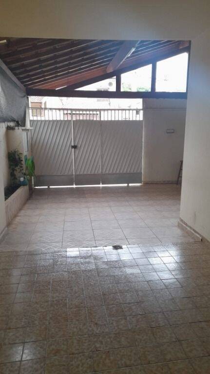 Casa à venda com 3 quartos, 90m² - Foto 15