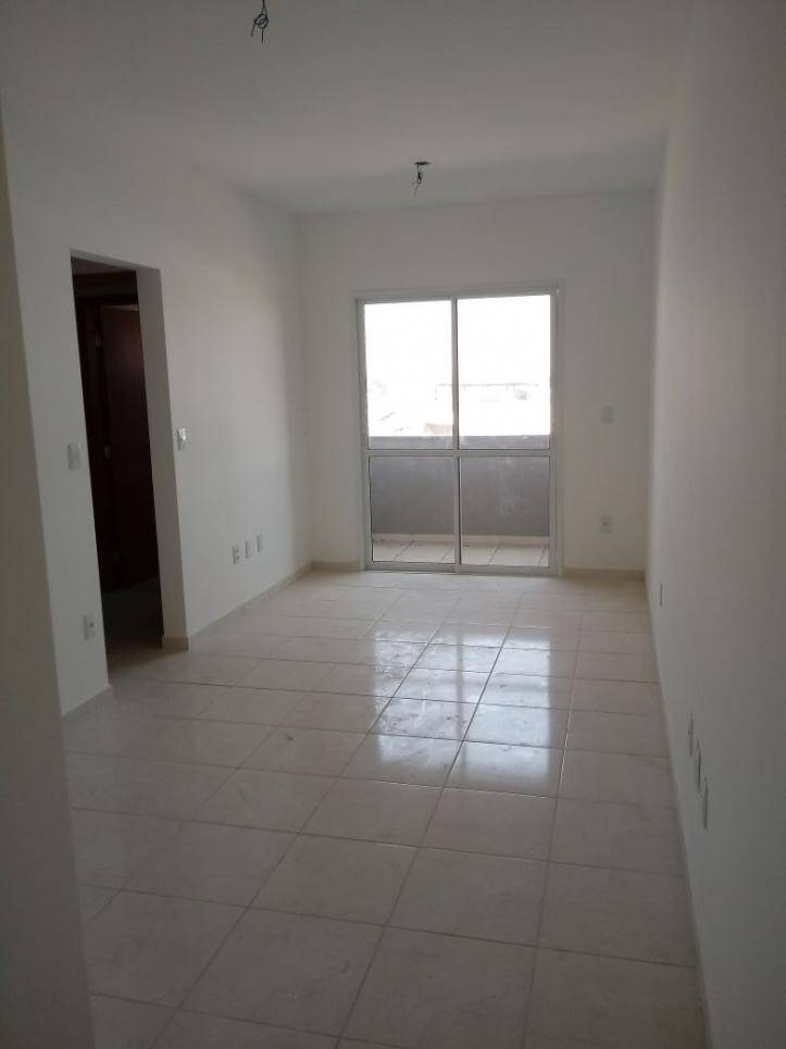 Apartamento à venda com 2 quartos, 66m² - Foto 1