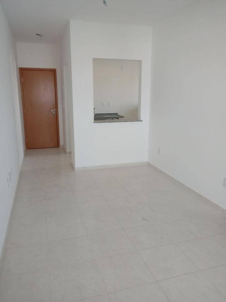 Apartamento à venda com 2 quartos, 66m² - Foto 3