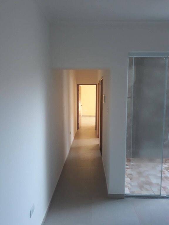 Casa à venda com 2 quartos, 70m² - Foto 5