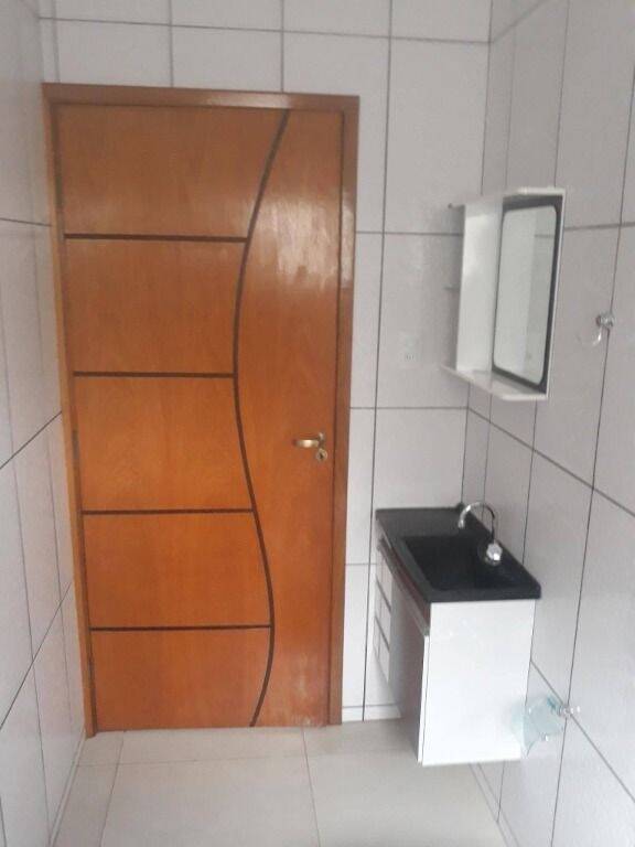 Casa à venda com 2 quartos, 70m² - Foto 25