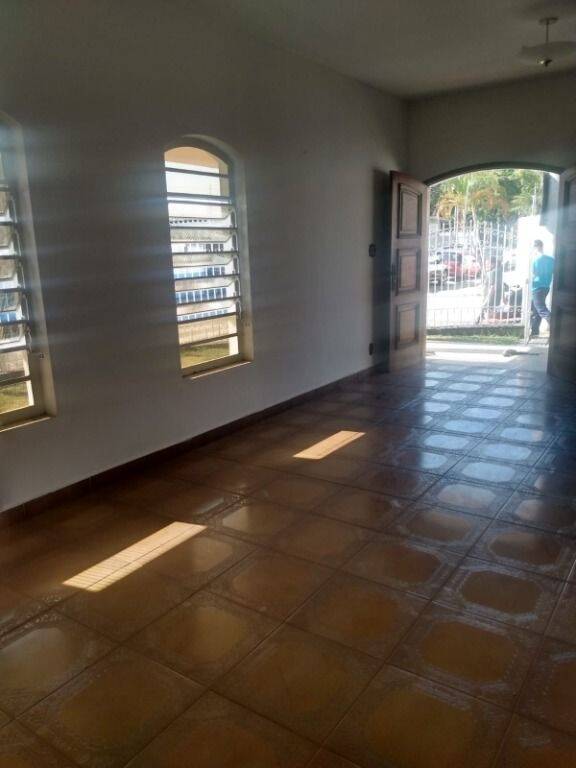 Casa à venda com 3 quartos, 376m² - Foto 6